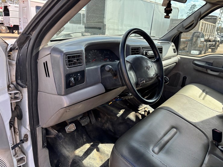 2000-ford-f450-image-13