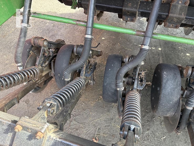 john-deere-1560-image-6