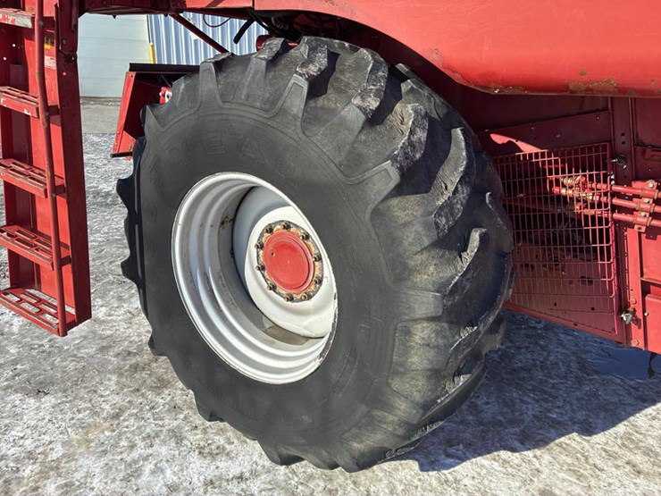 1994-case-ih-1666-image-27