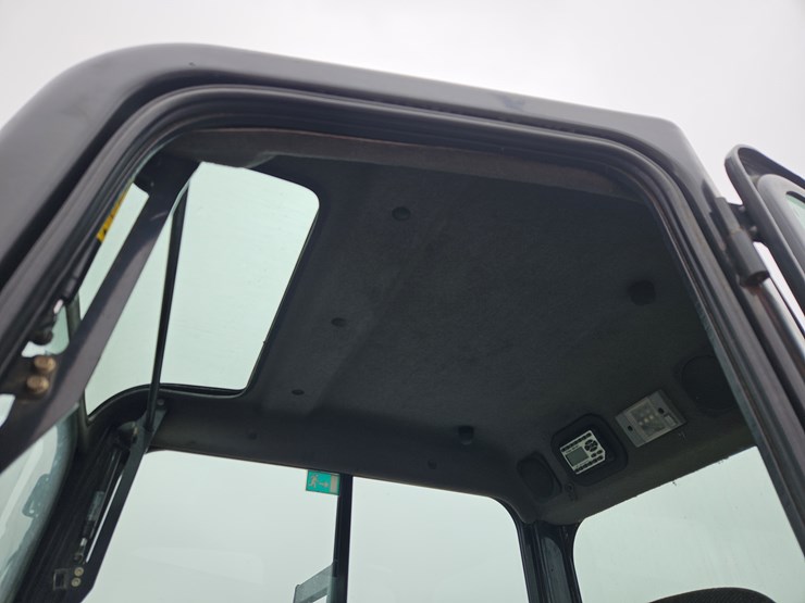 2013-bobcat-e50-image-10