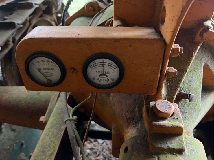 oliver-crawler-image-28