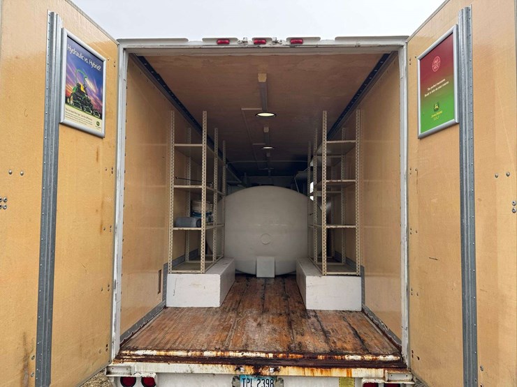 manac-enclosed-tender-trailer-with-2550-gal-tank---35'-long-x-8'-wide-x-8.5'-tall-image-17