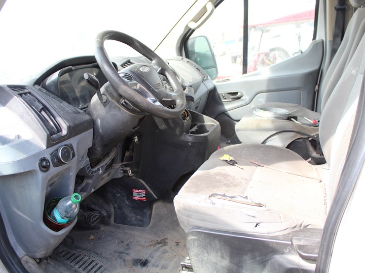 2016-ford-transit-image-6