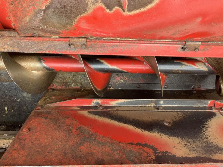 new-holland-900-image-17