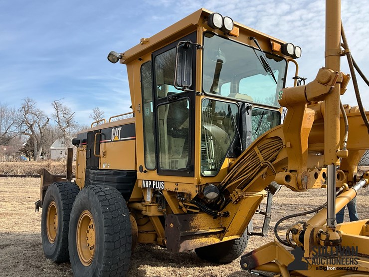 2002-caterpillar-140h-vhp-plus-image-15