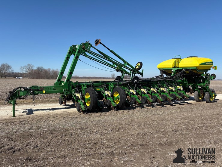 2010-john-deere-1770nt-image-1