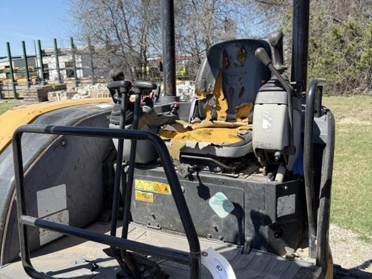 caterpillar-304c-cr-image-13