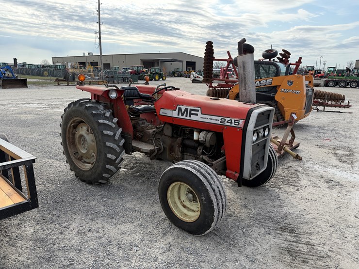 1979-massey-ferguson-245-image-14