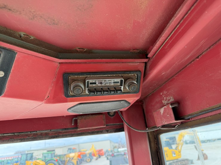 1977-white-2-155-image-20