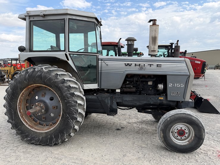 1977-white-2-155-image-4