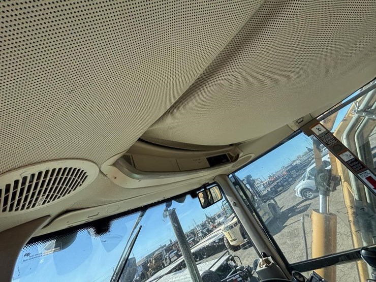 john-deere-7220-image-46