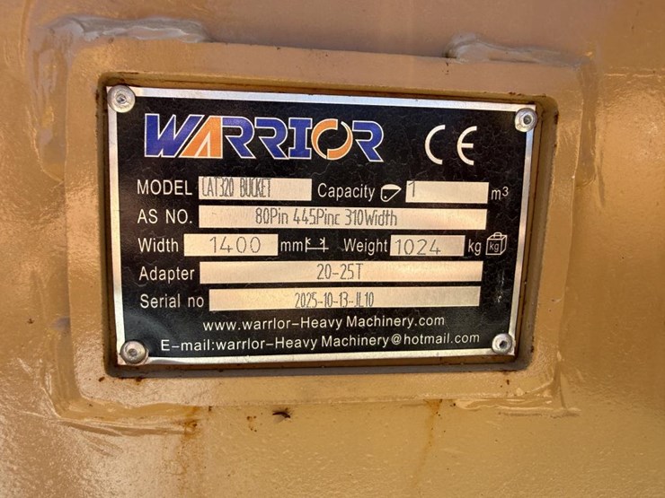 caterpillar-320-image-3