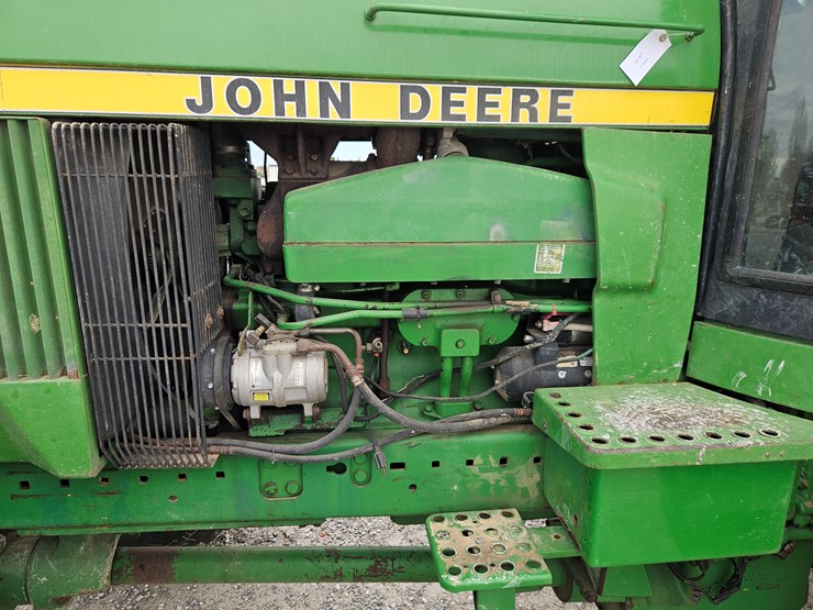 1988-john-deere-4650-image-4