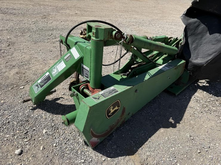 john-deere-275-image-5