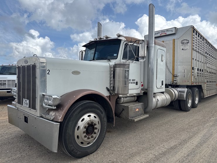 1996-peterbilt-379-image-1