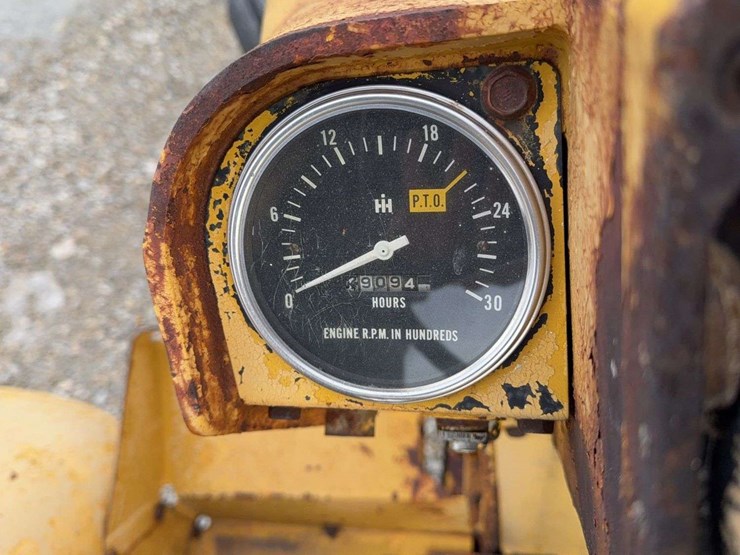 international-806-image-30