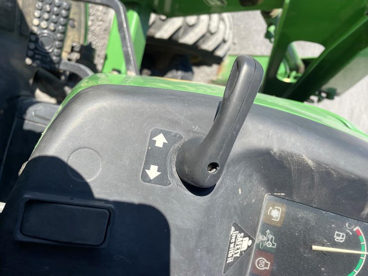 john-deere-4200-image-27