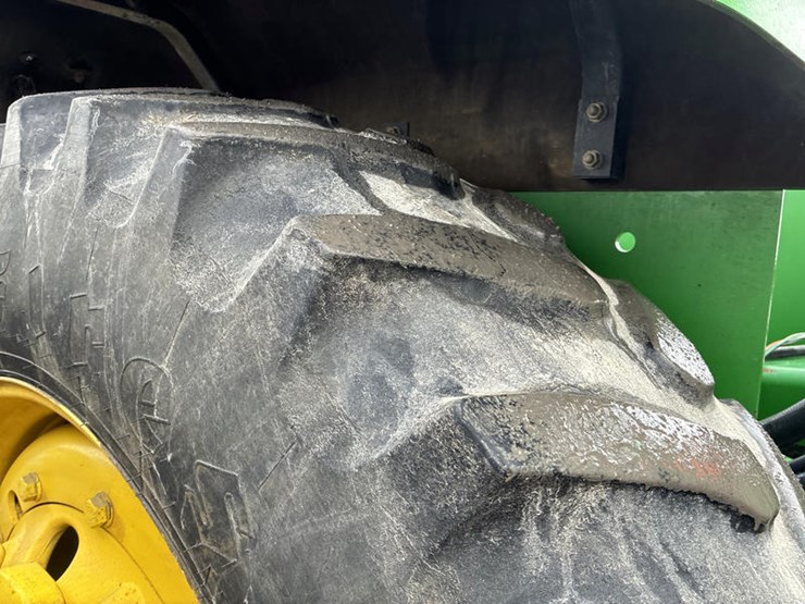 2000-john-deere-9100-image-46