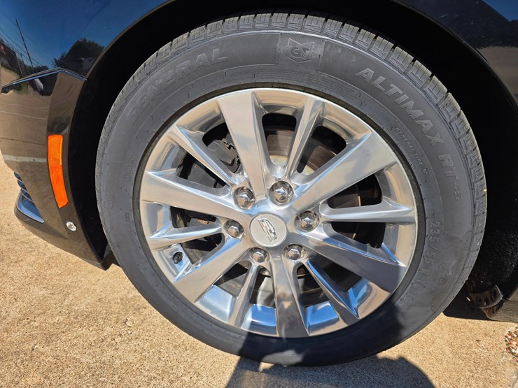 2019-cadillac-sayers-and-scovill-70in-limo-w-only-7729-miles-image-40