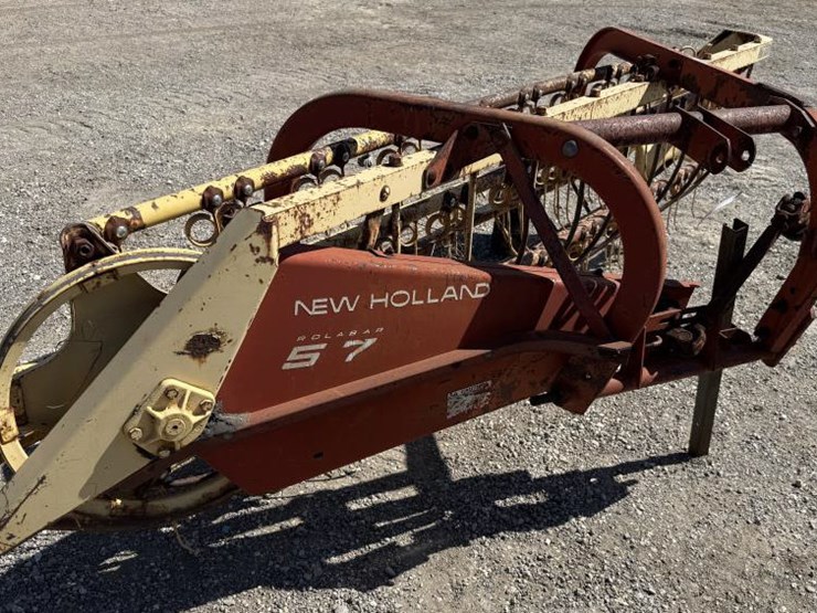 new-holland-57-image-4