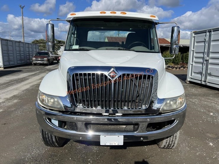 2012-international-4000-image-8