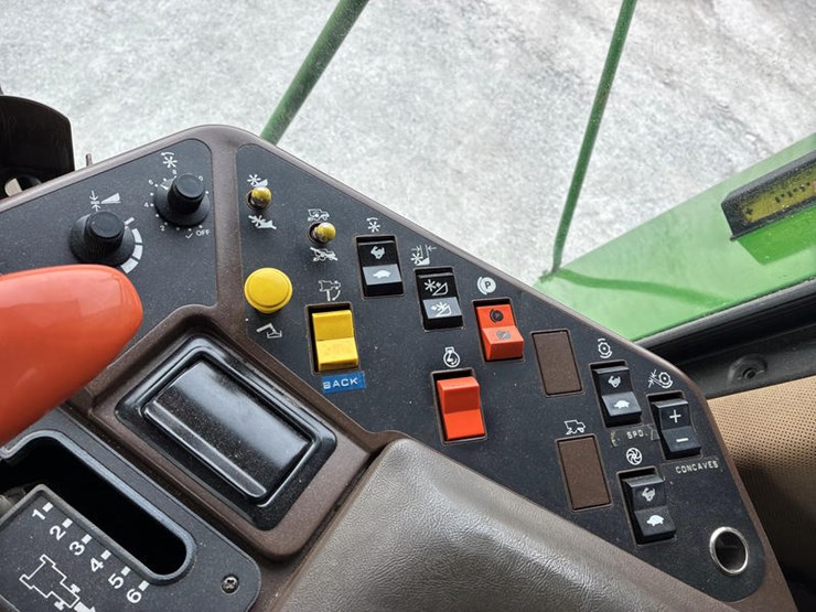 1990-john-deere-9500-image-83