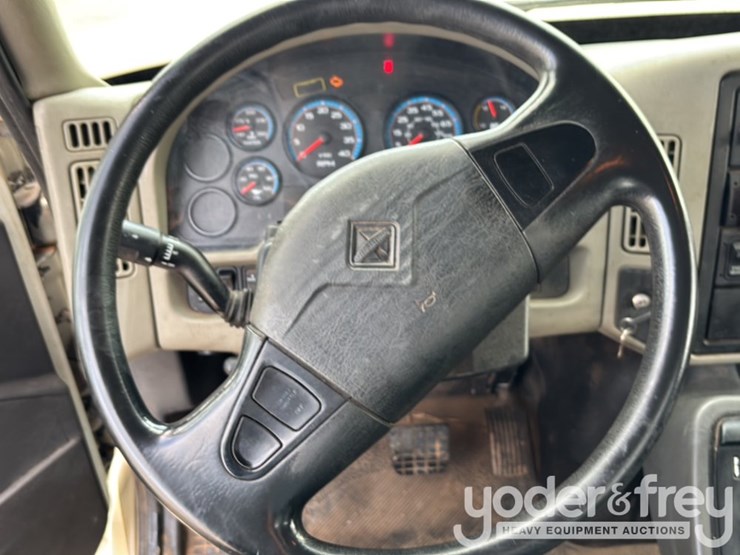 2015-international-4400-image-60