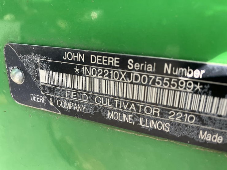 john-deere-2210-image-18