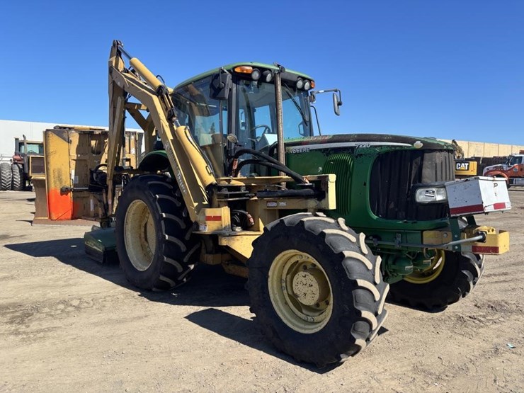 john-deere-7220-image-2