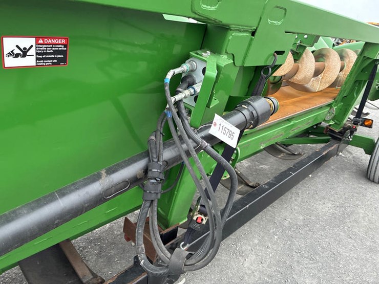 2015-john-deere-612c-image-12