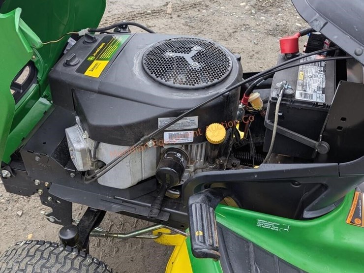 john-deere-x320-image-10
