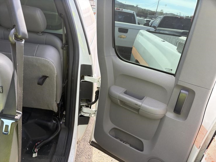 2013-gmc-sierra-1500-image-10