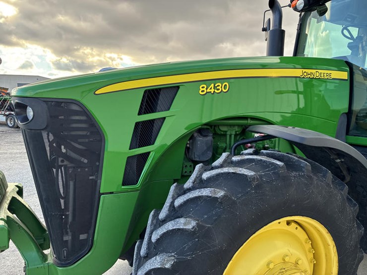 2006-john-deere-8430-image-36