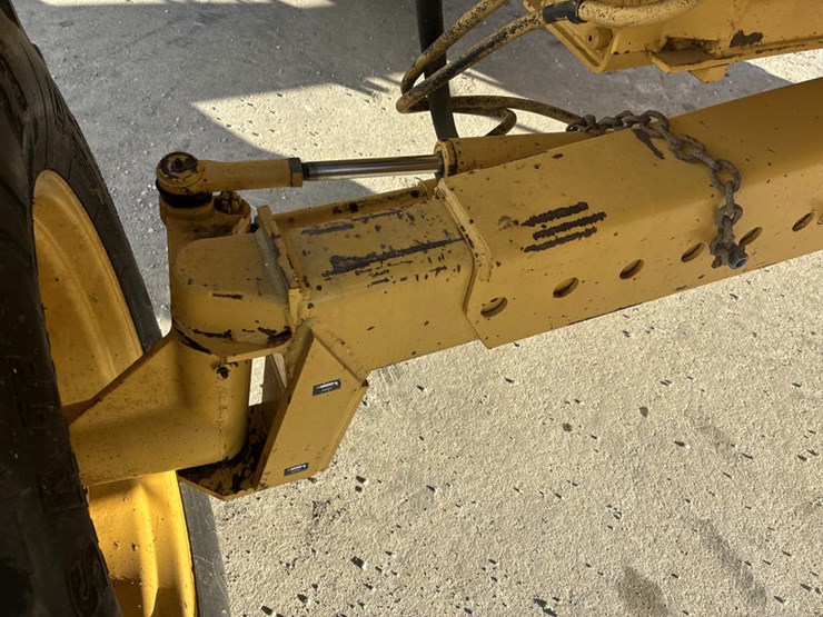 new-holland-tr89-image-47