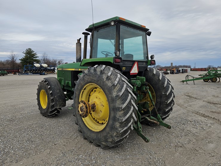1988-john-deere-4650-image-10