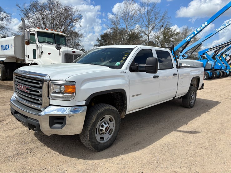 2019-gmc-sierra-2500hd-image-1