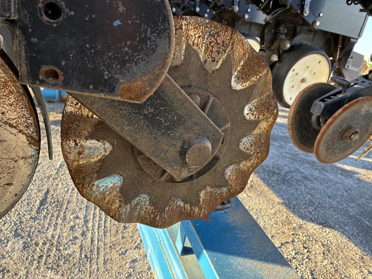 2010-kinze-3660-image-37