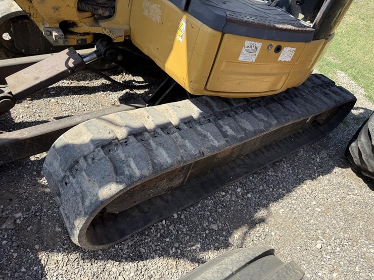 caterpillar-304c-cr-image-12