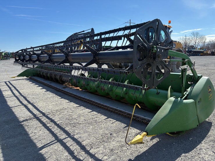 2004-john-deere-635f-image-3