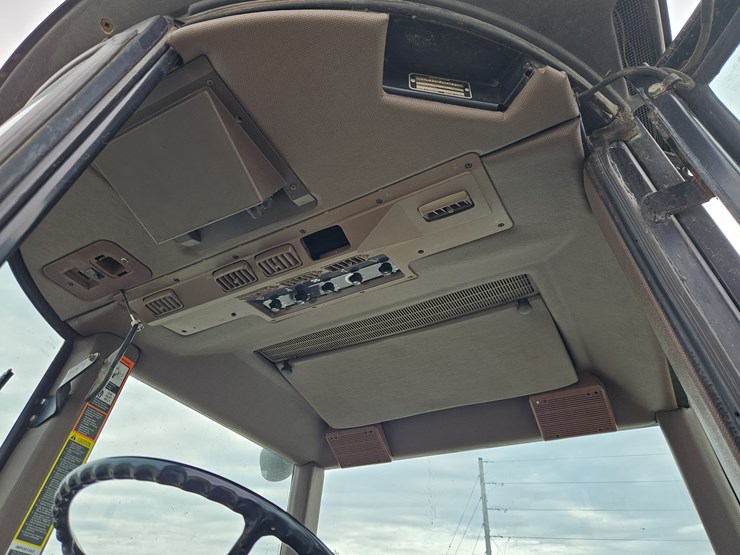 1988-john-deere-4650-image-5