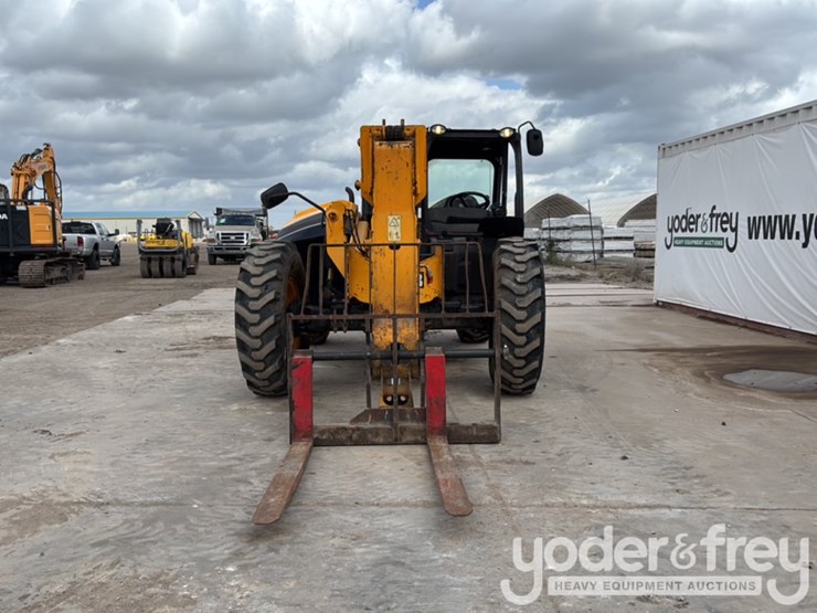 2017-jcb-509-42-image-4