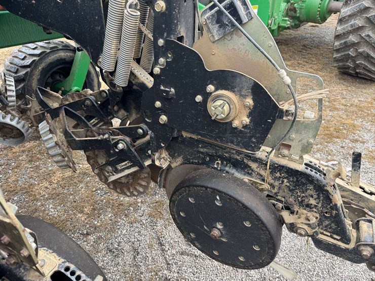 great-plains-yp1625-32tr-image-10