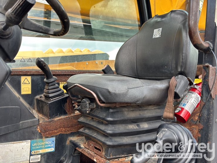 2017-jcb-509-42-image-31