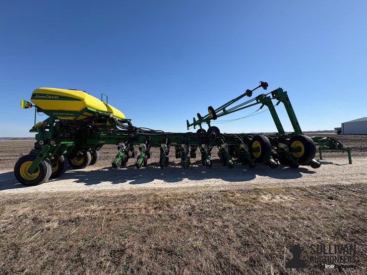 2010-john-deere-1770nt-image-4