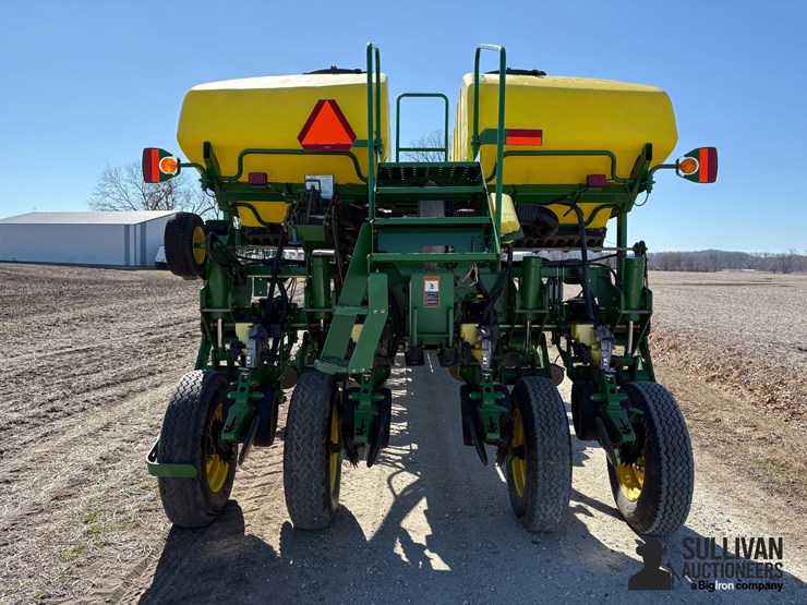 2010-john-deere-1770nt-image-6