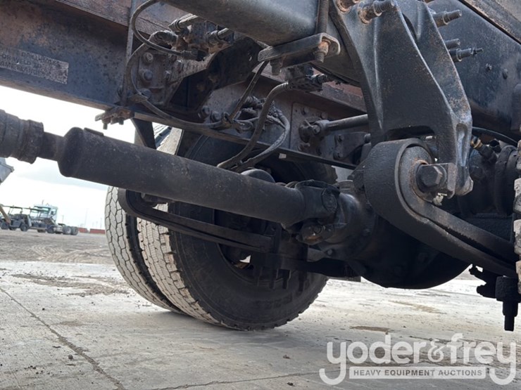 2015-international-4400-image-23