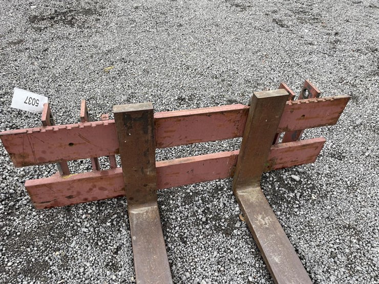 #5037-•-pallet-forks-image-5