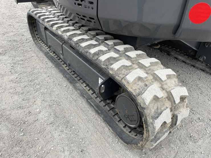 2024-case-cx30c-image-12