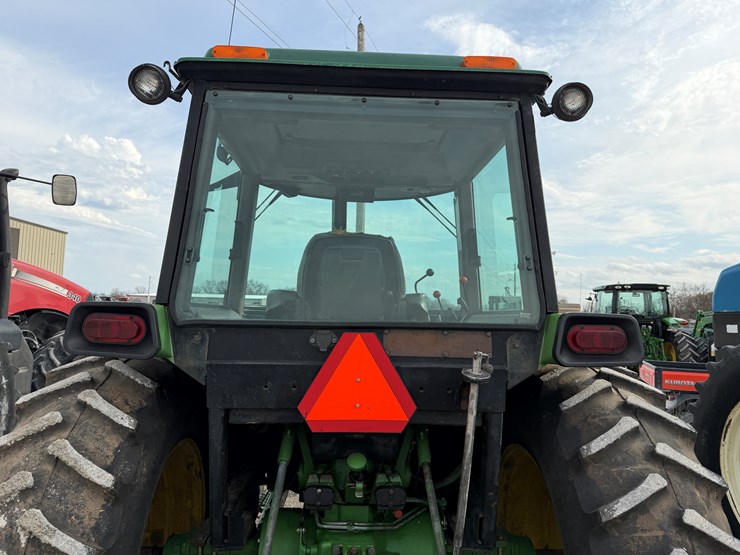 john-deere-2950-image-11