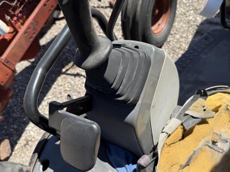 caterpillar-304c-cr-image-15